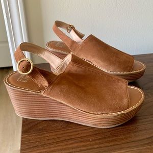 Crown & Ivy Suede Platform Shoes - Women’s Size 8.5